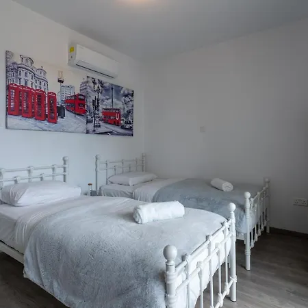 Brightly Lit 1- Br In *